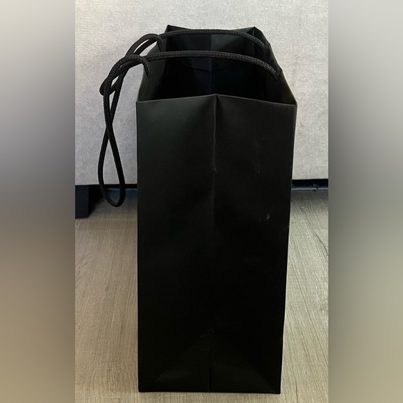 CHANEL Medium Paper Bag - Picture 4 of 8